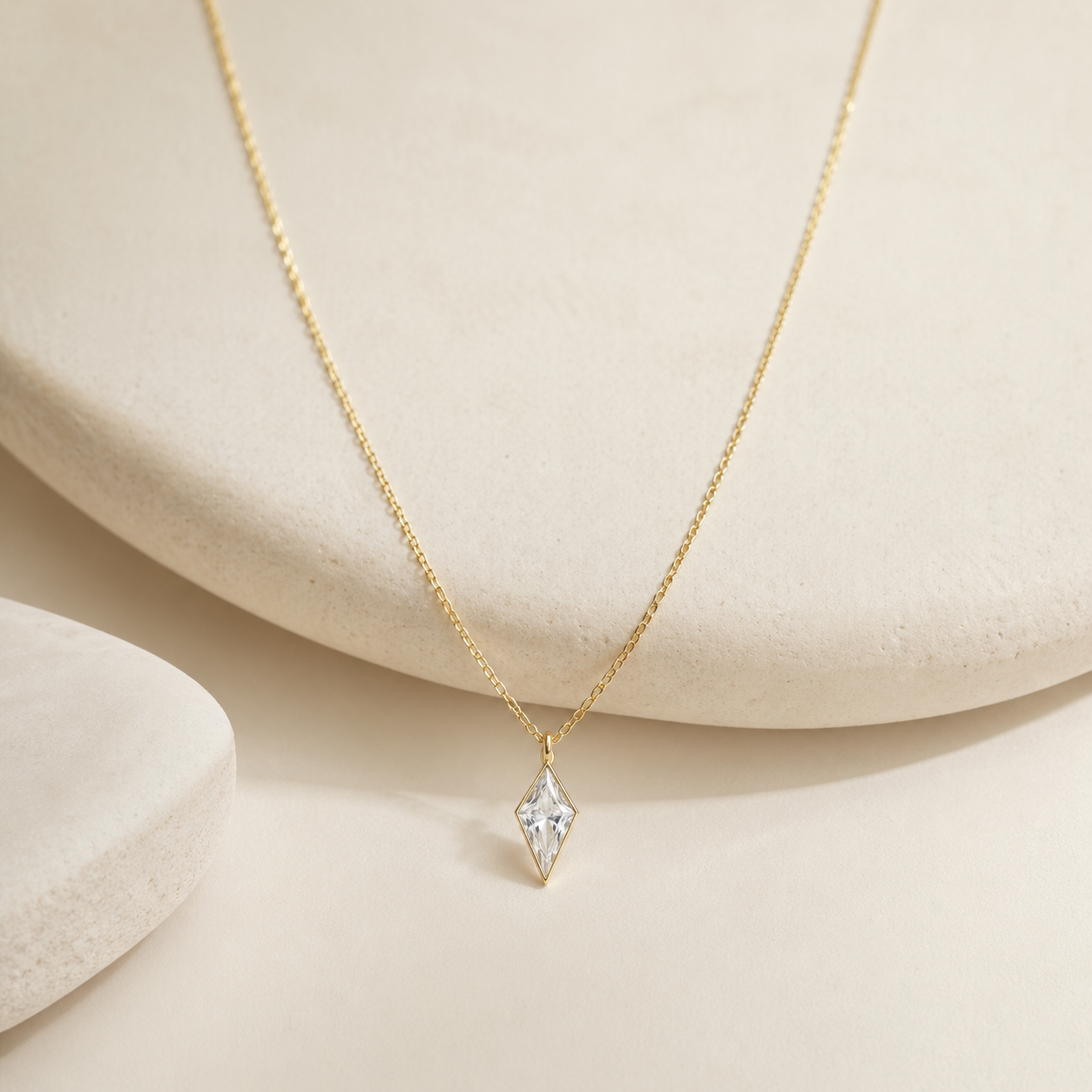 Муза — Колье